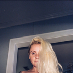💜 _Avril_2.0_ 💜 (@avril) Leak OnlyFans 

 profile picture