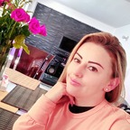 caroline_rom (JENNIFER) OnlyFans Leaked Videos and Pictures 

 profile picture