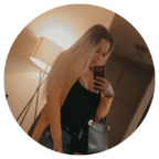 cryyystal_nicole OnlyFans Leaked Photos and Videos 

 profile picture