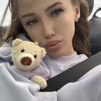 Onlyfans leaks elle.vinaaa 

 profile picture