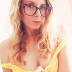 ellyedelweiss OnlyFans Leaked Photos and Videos 

 profile picture