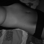 fille_anonyme (Masque Blanc) OnlyFans content 

 profile picture