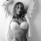 Gyurán Petra (gyuranpetra) Leaked OnlyFans 

 profile picture