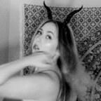 Download honeyxpeach OnlyFans leaks for free 

 profile picture