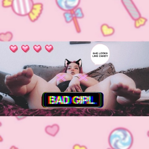 Header of itsbeccaaa