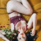 Vivienne l'Amour - BDSM &amp; Fetish Goddess (@kinkyfetishviv) Leaked OnlyFans 

 profile picture