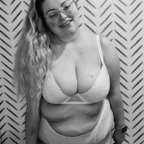 Onlyfans leak kinkyxcurves 

 profile picture
