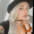 Kira Grey Fox (@kiragreyfox) Leak OnlyFans 

 profile picture