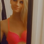 Marie (mommab1sh96) Leak OnlyFans 

 profile picture