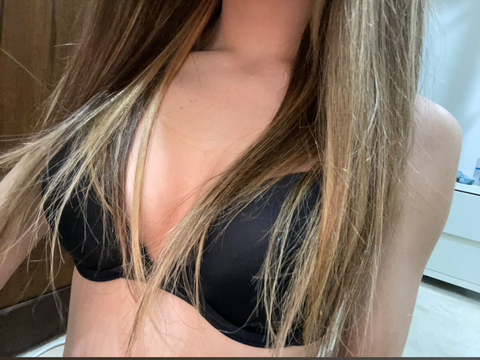 Header of oliviaxgracie