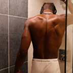 roshaunn OnlyFans Leaks 

 profile picture
