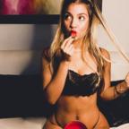 Sarah (@sarahmichelle13) Leak OnlyFans 

 profile picture