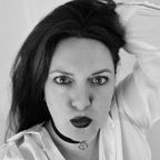 Scarlet_rouge (scarletrouge7) Leak OnlyFans 

 profile picture