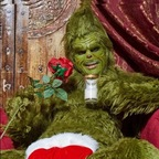 Christmas Season all year 🫦 (@thegrinchhh) Leak OnlyFans 

 profile picture
