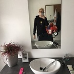 Vladimír @vladik18cz Leaked OnlyFans 

 profile picture