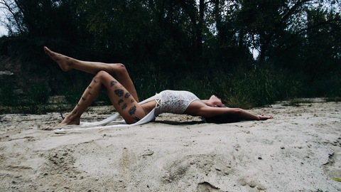 Header of woahmolly