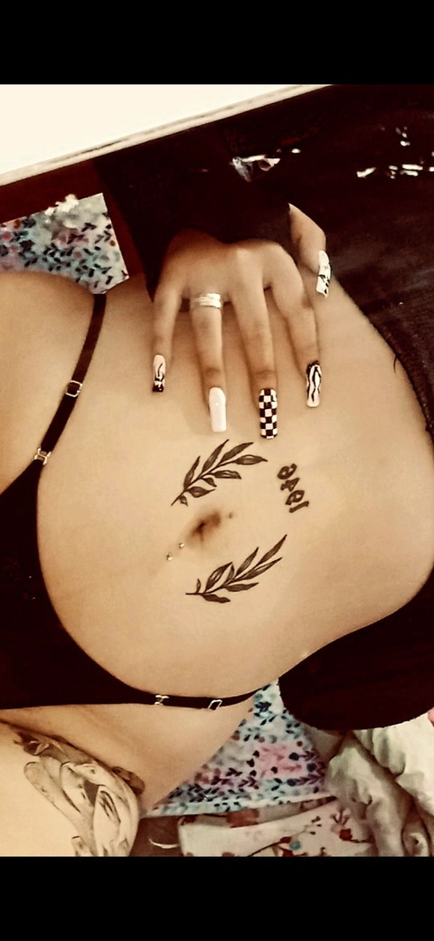 Header of xvicaruizx